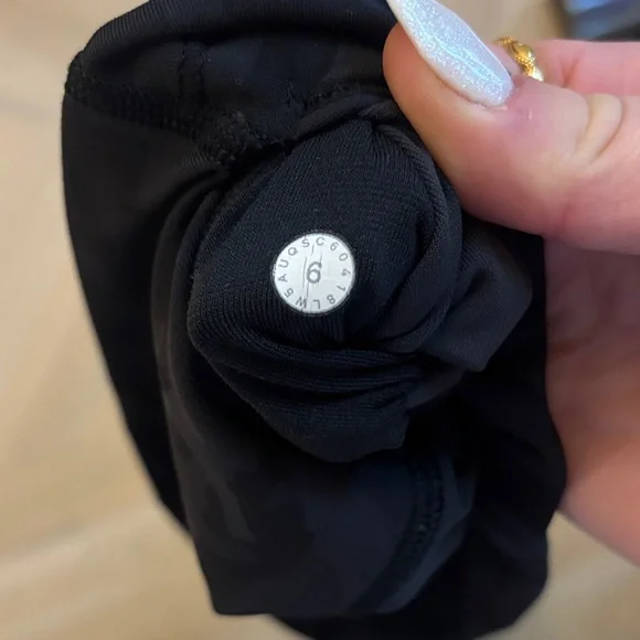 Lululemon Athletica Wunder Under Hi-Rise Tight *Full on Luxtreme 28” - Camo - Picture 3 of 5